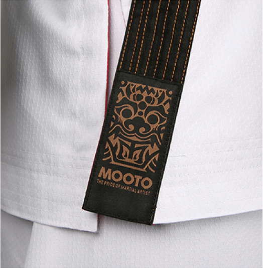 GEUM GANG Grand Master Uniform (White/Black)